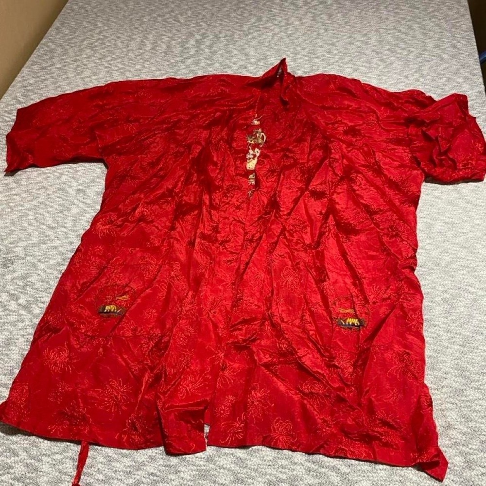 Fleco Red embroidered Chinese short robe with pockets front women XL. SKU-B780